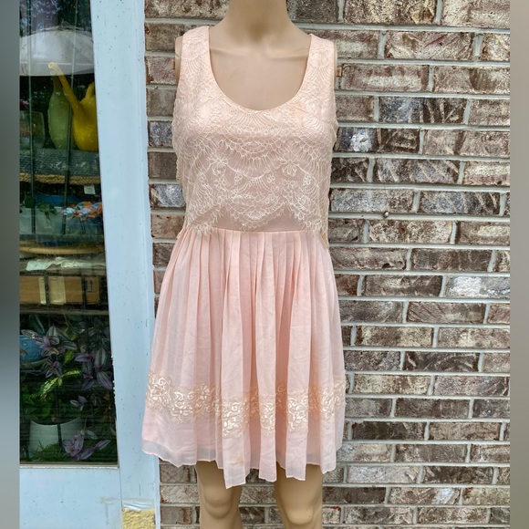 Pastel Ballet Pink & Cream/Peach Lace Balletcore Dress - Picture 2 of 9